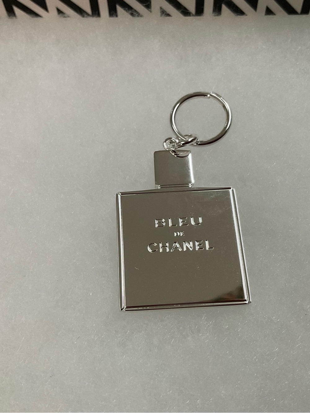CHANEL BLEU de CHANEL PENDANT SILVER COLOUR AUTHENTIC NEW
